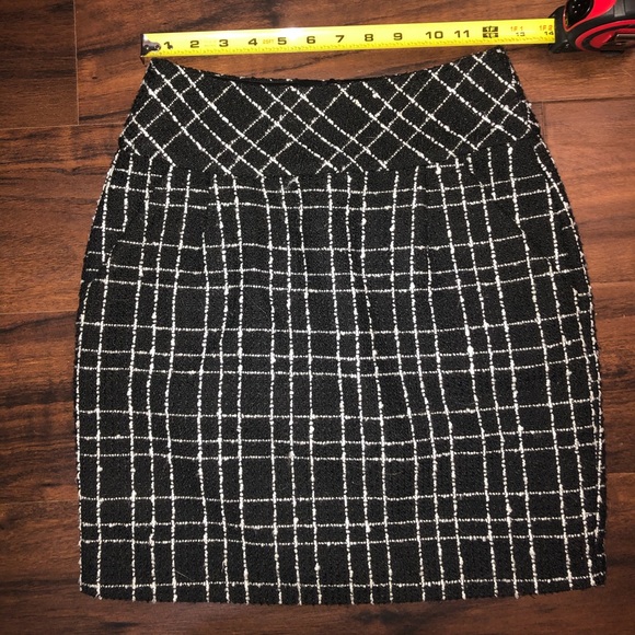 F21 Skirt - Picture 2 of 5